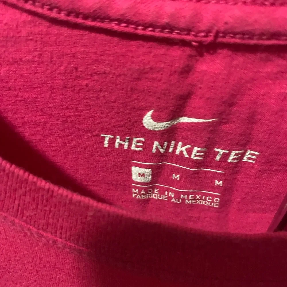 Nike Fuchsia Tee - Picture 2 of 2